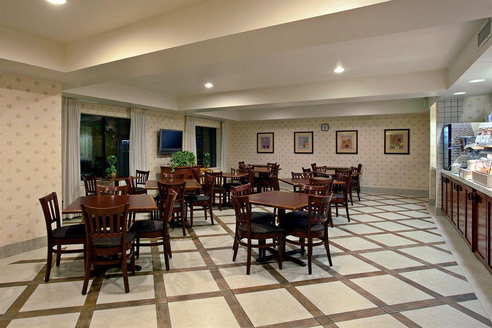 Holiday Inn Express & Suites Carpinteria, An Ihg Hotel Restaurant photo